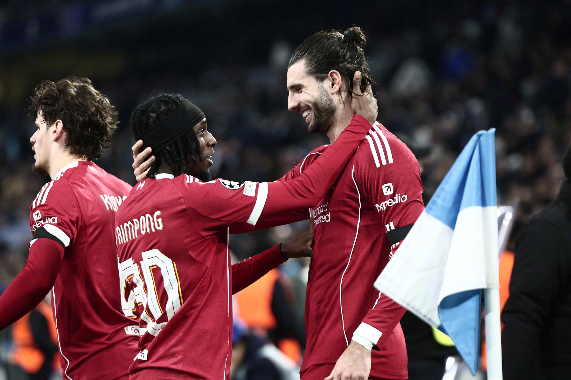 ayxsport-关于利物浦迎欧超杯关键赛，转会期战术微调，球迷炸锅，控场能力受关注的信息