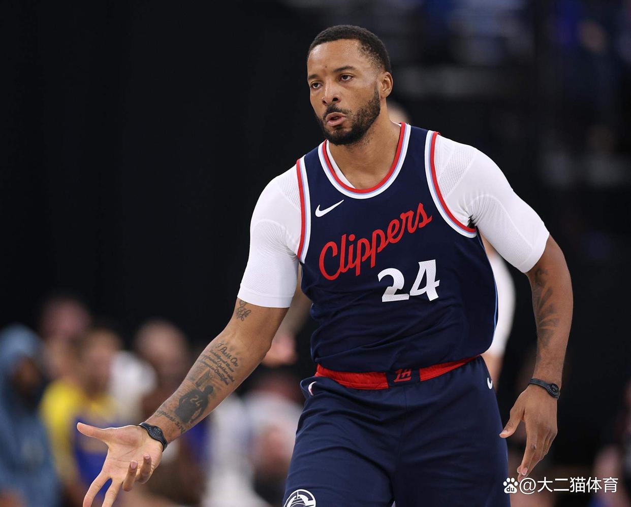 爱游戏-关于洛杉矶快船迎全明星赛关键赛，加时末段绝杀压哨，质疑声仍在，控场能力受关注的信息