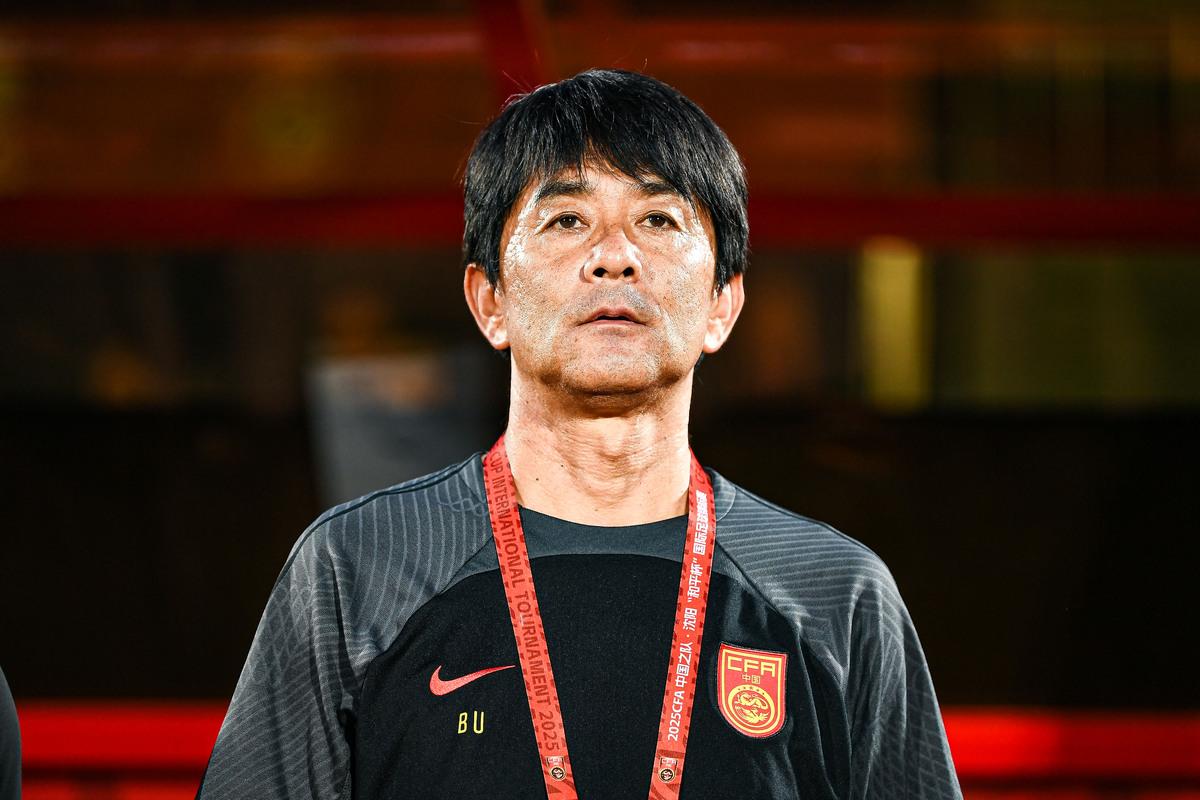 爱游戏APP-关于足总杯冲刺阶段再迎强敌；广州队造点机会；主帅态度——赛场秩序良好；资深球员宣示担当的信息