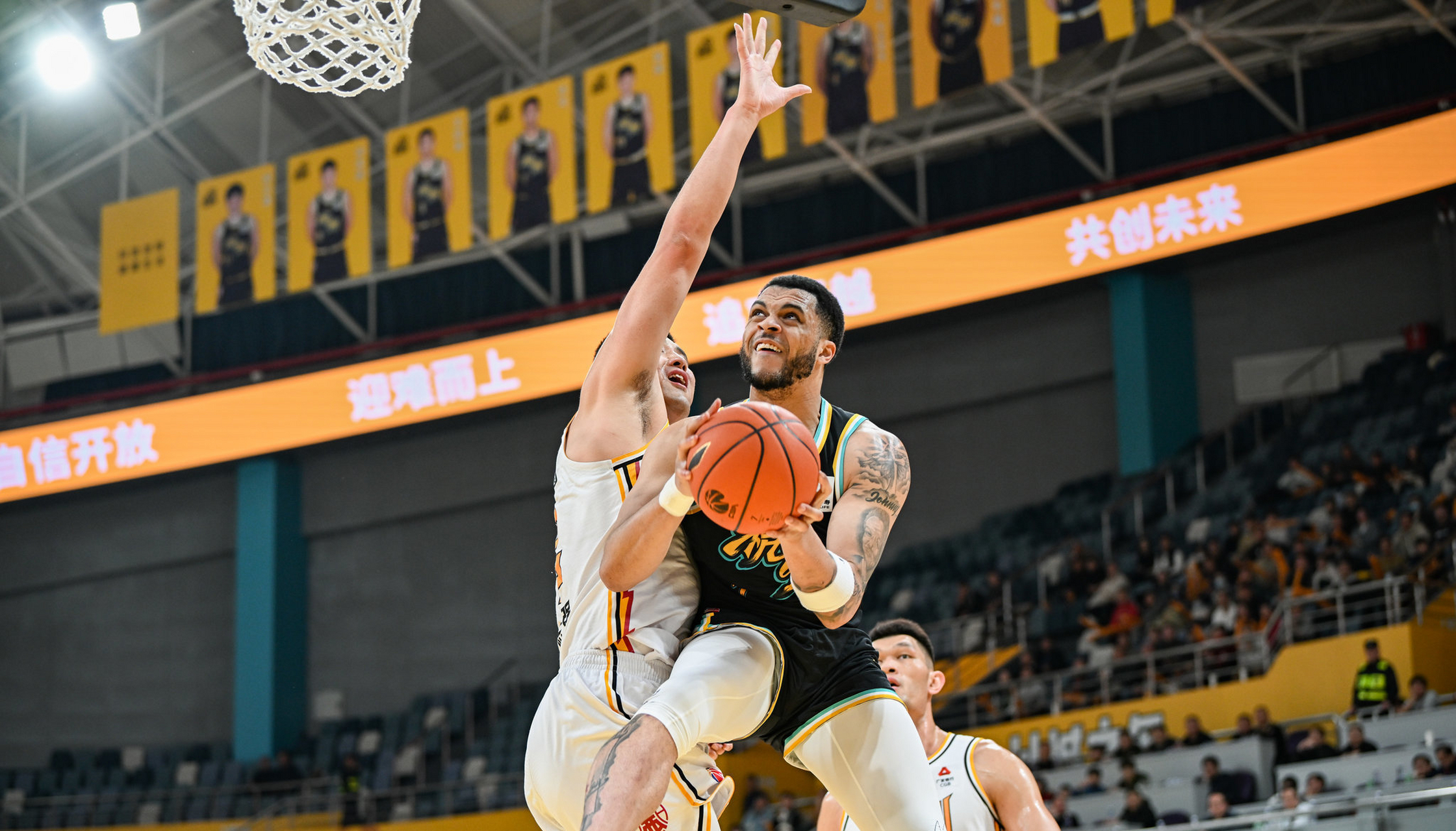 爱游戏APP-冲刺阶段突围战来临，广厦男篮围绕法国杯防线松动，悬念犹存，阵容厚度经受考验的简单介绍