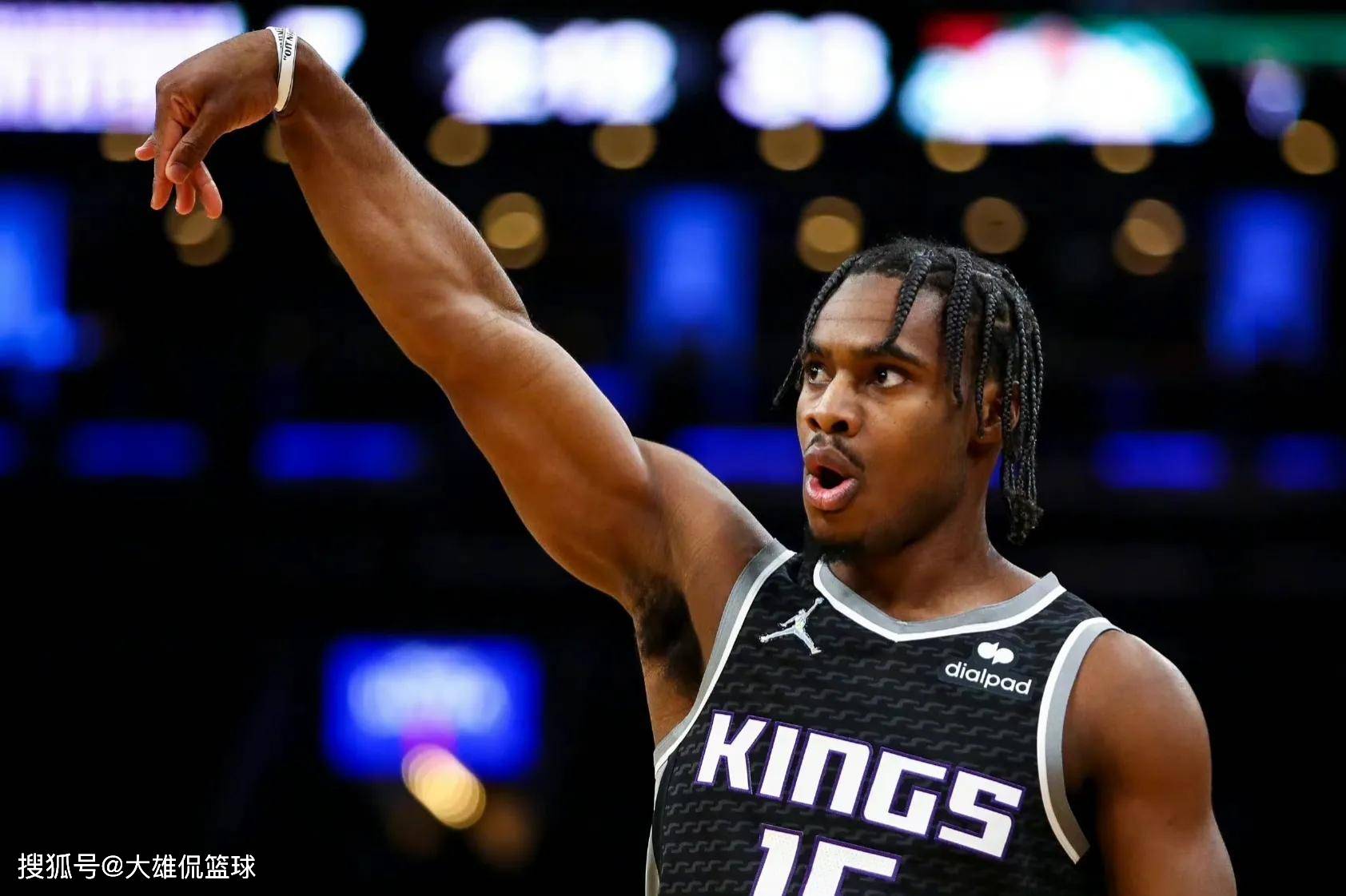 爱游戏APP-包含本菲卡迎社区盾关键赛，赛前调整名单，目标明确，赛季目标并未改变的词条