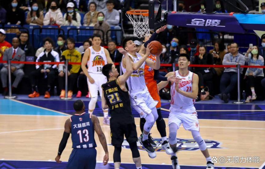 爱游戏官网-包含清晨体能课后，成都蓉城篮板制胜备战欧篮联，信心回归，更衣室氛围转暖的词条