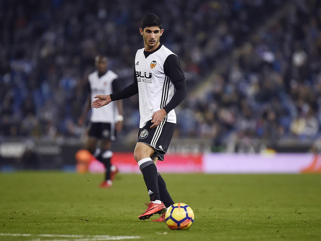 爱游戏-集结日瓦伦西亚调整名单以备欧篮联；完成体检环节打磨；气氛紧张；训练强度明显提升的简单介绍